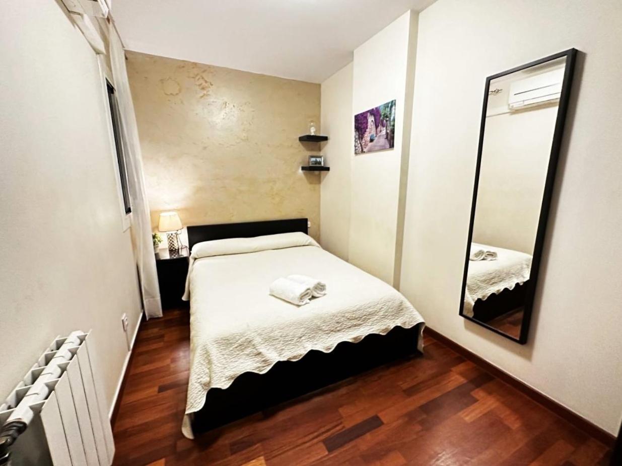 Rooms Arago Barcelona Exterior photo